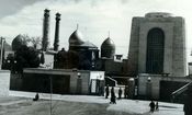 سفر به تاریخ؛ عکس دیده‌ نشده از کوچه‌های خاکی «شاه‌عبدالعظیم» و «مقبره رضاخان»؛ سال 1329