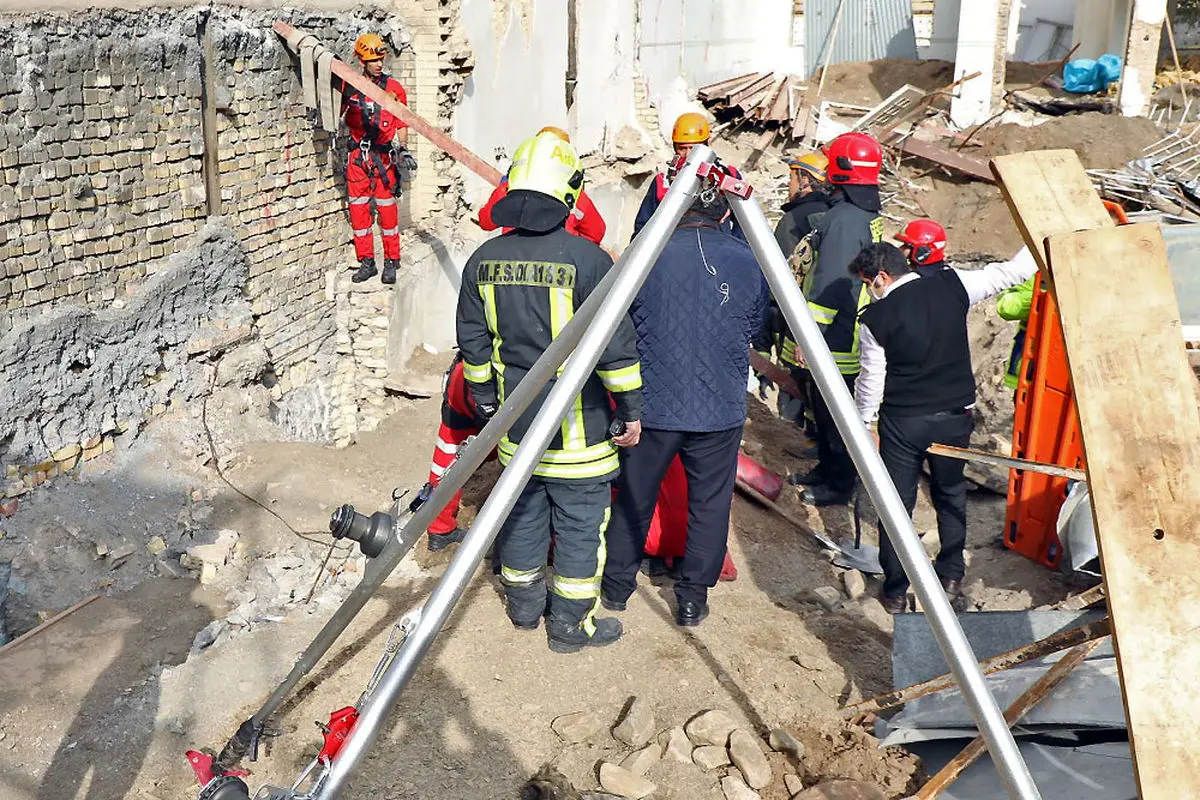 سقوط کارگر معدن به چاه