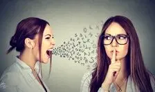 با کسانی که بی وقفه حرف می زنند، چه کنیم؟