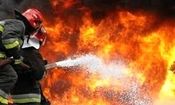 بازار بزرگ بندرعباس معروف به مگامال دچار آتش سوزی شده است