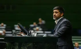 دبیر: حمال کشتی‌ام/ فکر می‌کنند مدیر کسی است که کت می‌پوشد!