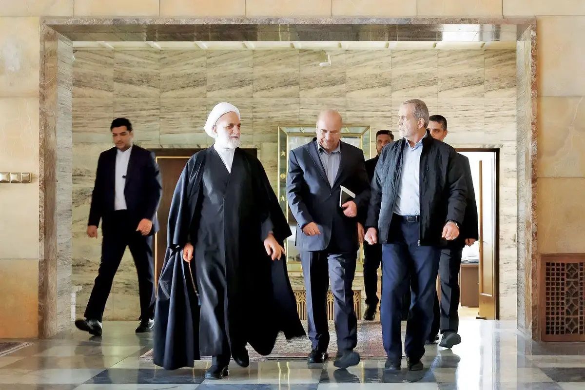  سران قوا برای بررسی پیامک‌های حجاب جلسه گذاشتند 