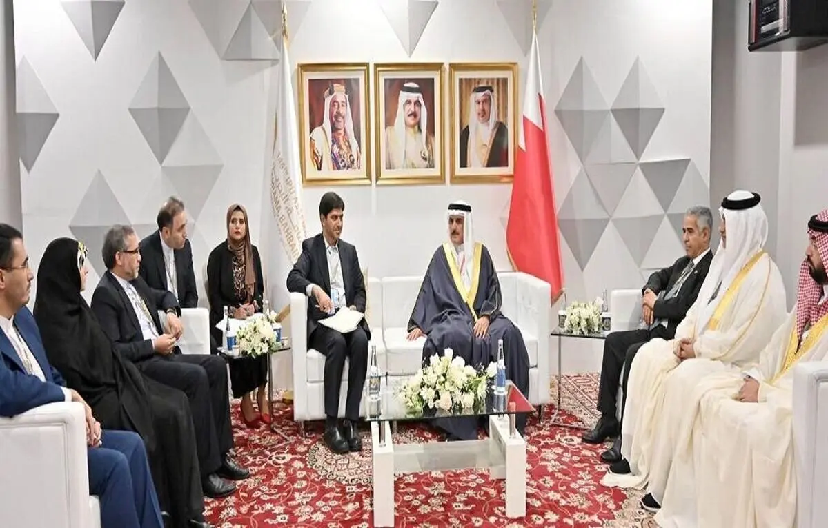 دیدار چند نماینده مجلس ایران با رئیس مجلس بحرین در منامه

