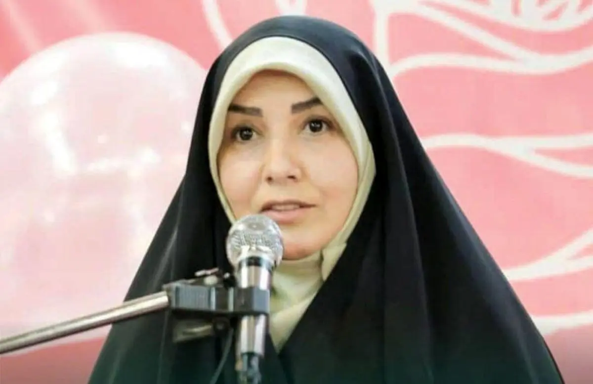 منصوره معصومی اصل، سخنران جنجالی، حسن روحانی را نفوذی خواند/ ویدئو
