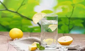 نوشیدنی ها چگونه باعث چاقی می‌شوند؟