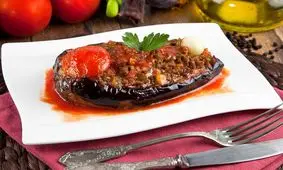 قارنی یاریخ؛ یک غذای خوشمزه برای عاشقان بادمجان