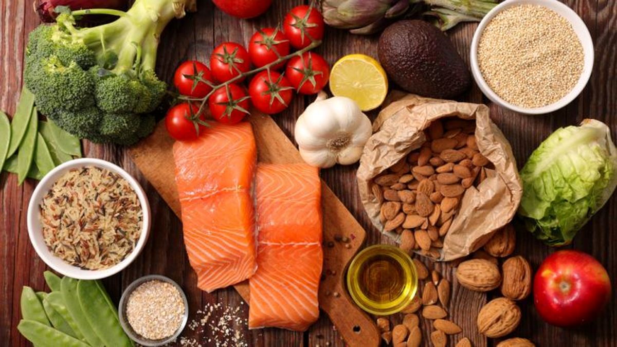 کدام مواد غذایی سیستم ایمنی بدن را تقویت میکند؟/ اینفوگرافیک