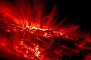 خورشید مغناطیس‌سپهر زمین را شکافت