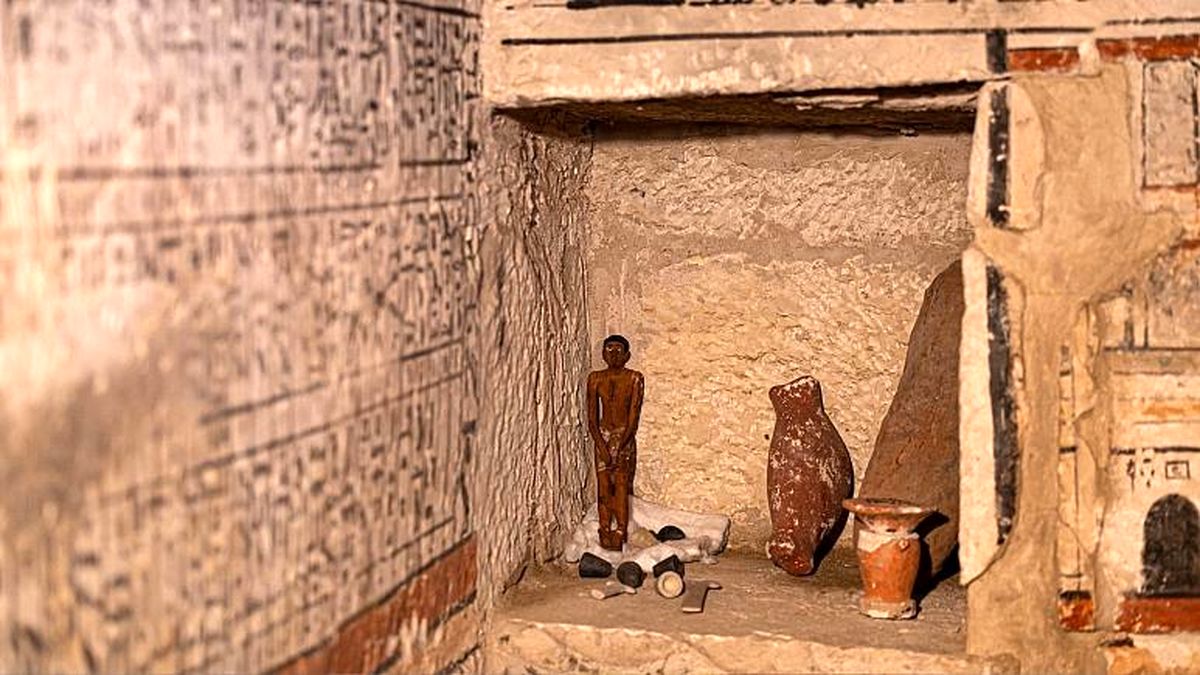 مقامات مصری از پنج مقبره باستانی کشف شده در سقاره رونمایی کردند