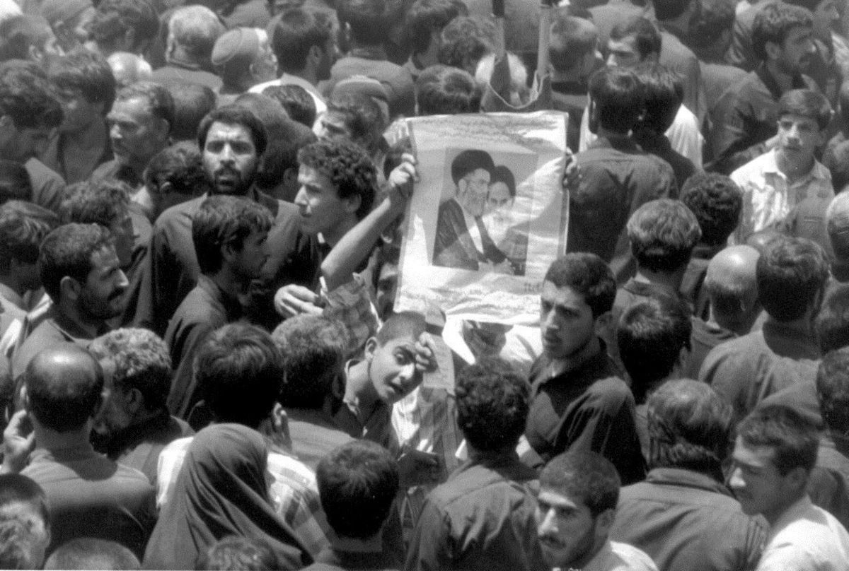 تصاویری از ایام رحلت امام خمینی(ره)  در خرداد ۱۳۶۸ 
