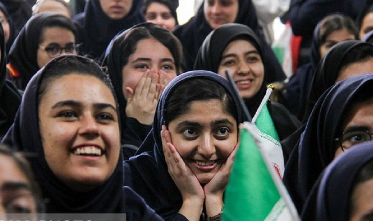 برگزاری طرحی در مدارس که تا ۲۴ ساعت بچهها در یک اردوی «محرم سازی شده» شرکت می کنند