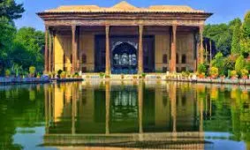 کاخ چهلستون اصفهان

