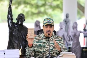 مادورو خطاب به ترامپ: تلاشی که برخی از کارکنانتان برای تغییر نظام در ونزوئلا می‌کنند، اشتباه است

