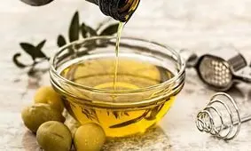 مصرف بیشتر روغن زیتون خطر مرگ ‌زودرس را کاهش می‌دهد