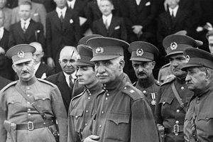 داستان زندگی رضاشاه؛ دیکتاتوری که تبعید شد 
