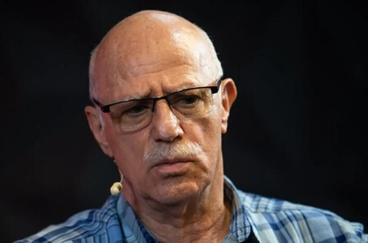 ملی‌پوش سابق فوتبال بستری شد