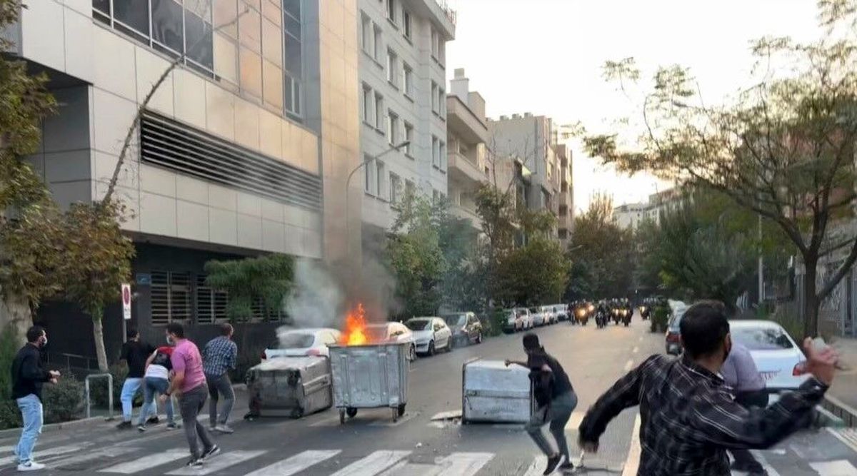 گزارش خبرگزاری دولت از ناآرامی ها در تهران و چند شهر دیگر کشور، 16 مهر 1401