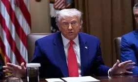 ترامپ درباره قطع کمک به اوکراین: باید برای خودمان سلاح بماند