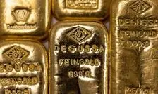 طلای جهانی پرواز کرد