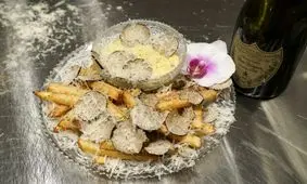 گران ترین وعده های غذایی جهان؛ از برگر ۴ هزار پوندی تا پیتزای ۱۰ هزار پوندی