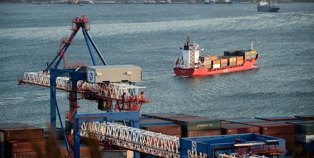 اوکراین بنادر خود را روی کشتیهای روس بست