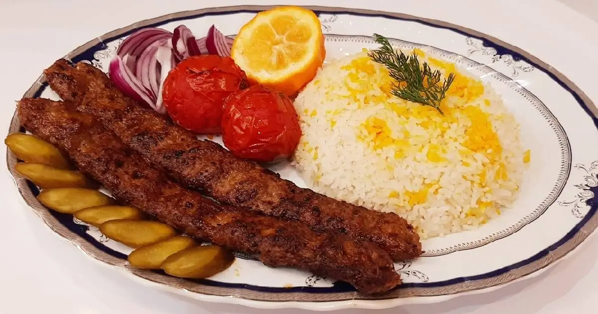 اصفهان ۶۰ سال پیش؛ قیمت انواع چلوکباب و شیرینی خشک و تر/ تصاویر

