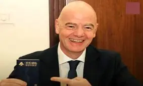 اینفانتینو تابعیت لبنان گرفت

