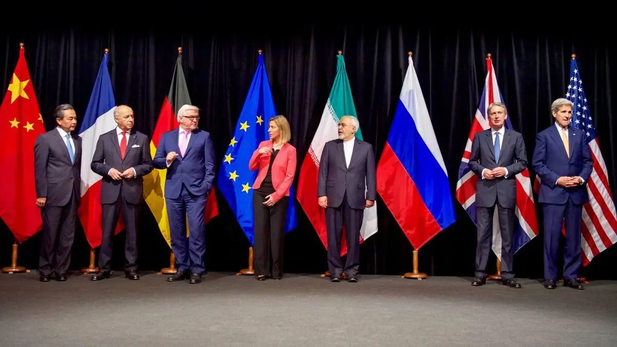 ظریف: عافیت‌طلبی یعنی برای حفظ جایگاه خود، نگذاری مشکل کشور حل شود/ مسئولان باید برای منافع کشور هزینه بدهند/ ما واقعا هر چه داریم را باید برای مردم قمار کنیم/ آنچه در فضای کشور در حال اتفاق است، احساس نکنید که نمی‌دانند، نمی خواهند بدانند/ ویدئو