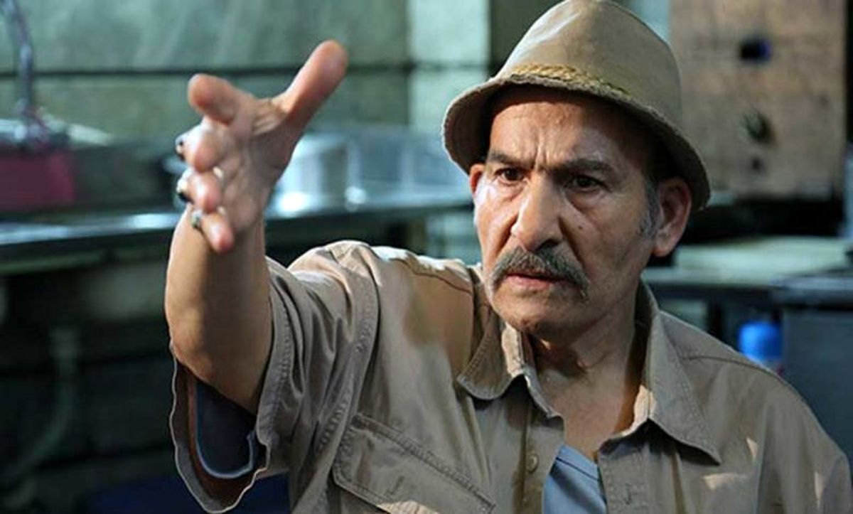 ۵۰ سال است مستاجرم ؛ در هفتاد سالگی با موتور رفت و آمد میکنم