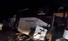 انحراف اتوبوس درجاده سبزوار ۴۰ مصدوم بر جای گذاشت/ ویدئو