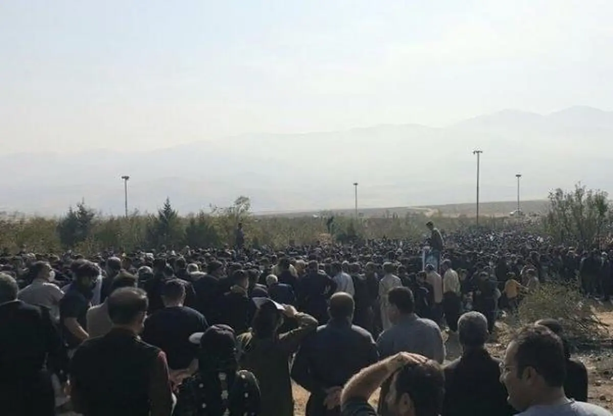  چهلمین روز درگذشت مهسا امینی در آرامستان سقز/ ویدئو