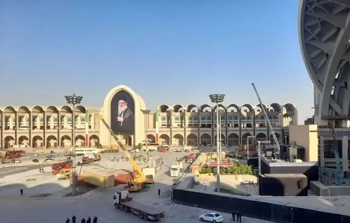 تهران در بالاترین سطح آمادگی امنیتی برای مراسم تشییع رهبر شهید/ درهای مصلی راس ساعت ۶ صبح باگشایی می شوند/ عزیزان پیش از ساعت ۶ صبح به مصلی مراجعه نکنند/ ثبت نام ۶۰۰۰ موکب برای خدمت رسانی در تهران