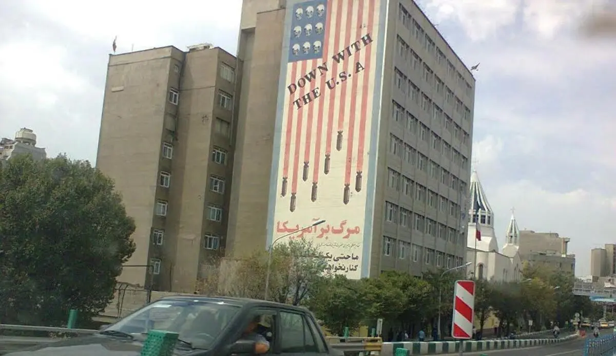 جهت ما در خصوص شعار مرگ بر آمریکا باید عوض شود/ در گذشته مرگ بر شوروی می‌گفتیم ولی الان روسیه، دشمن ما نیست