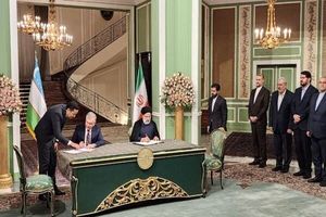 امضای یک بیانیه مشترک و ۱۰ سند همکاری میان ایران و ازبکستان

