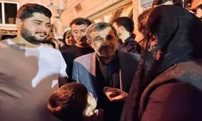 احمدی نژاد در مراسم شام غریبان امام حسین(ع)/ تصاویر