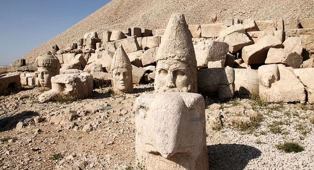 کشف کتیبۀ 2100 ساله در ترکیه: «اطاعت کنید!»