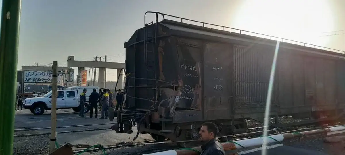 قطار از ریل خارج شده در ایستگاه پیشوا به ریل بازگشت/ حادثه تلفات جانی نداشت