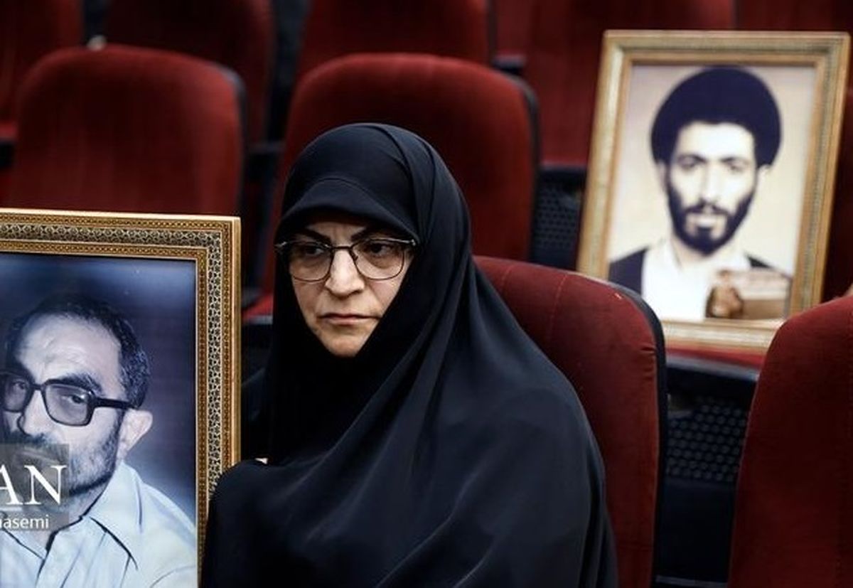 اولین جلسه دادگاه رسیدگی به اتهامات سرکردگان گروهک تروریستی منافقین/ ازدواج مسعود رجوی و مریم قجر و بعد از آن متلاشی شدن نهاد خانواده در سازمان