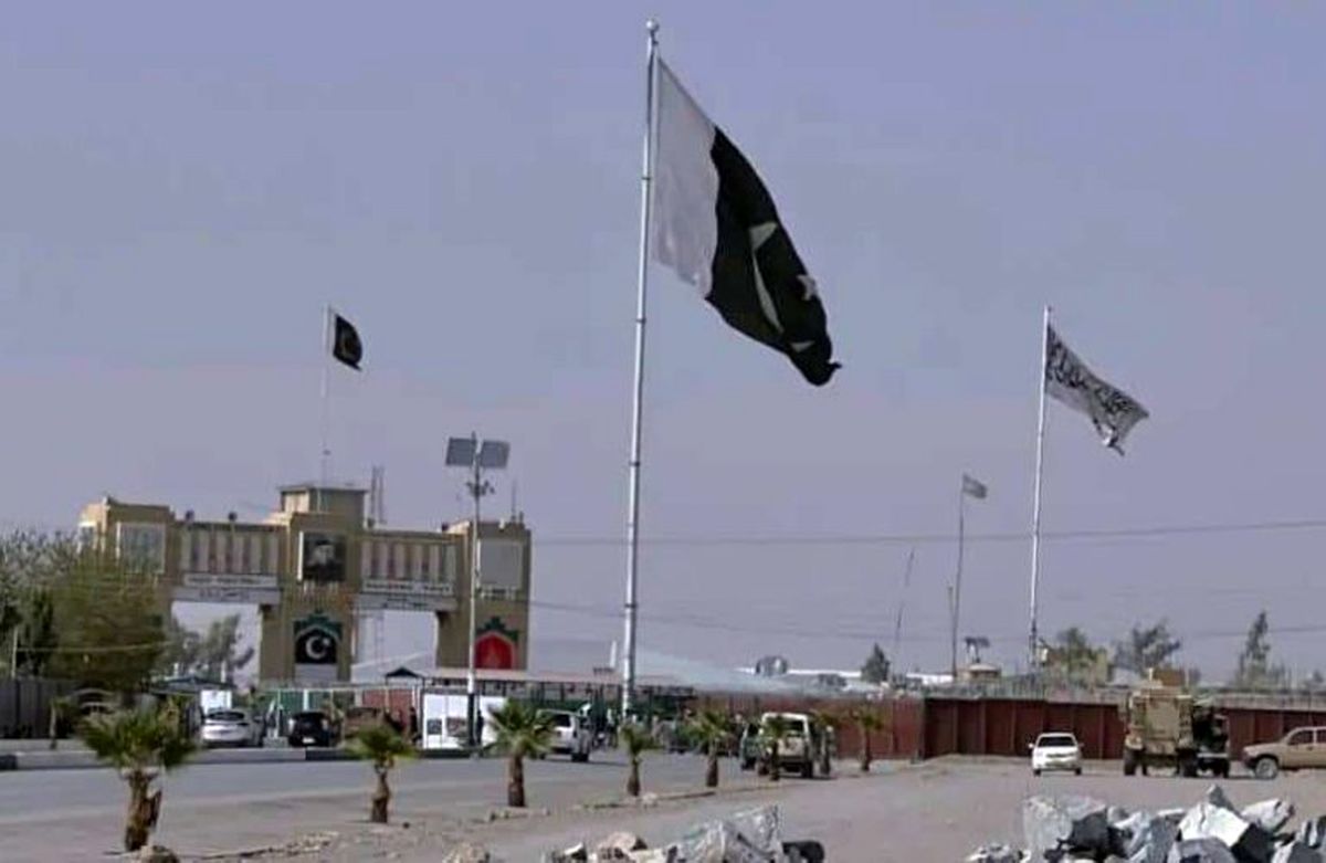 درگیری شدید مرزی افغانستان و پاکستان در گذرگاه سپینبولدک/ در ورودی گذرگاه موسوم به «در دوستی» منفجر شد/ ویدئو