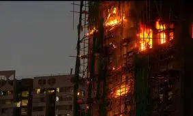 آتش‌سوزی مهیب در هنگ کنگ با ۱۴ کشته و چندین زخمی/عکس