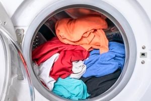 علت سفیدک زدن لباس در ماشین لباسشویی و چگونگی رفع آن