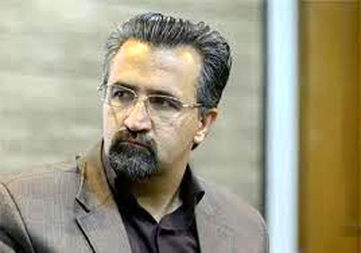 قطع سیمکارت یکی از اساتید برجسته حقوق اساسی