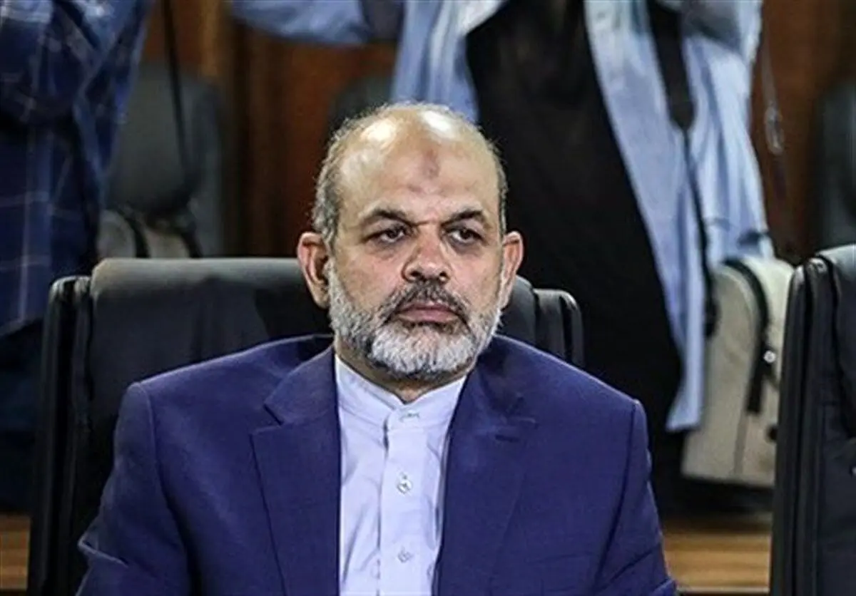 واکنش وزیر کشور به ارسال پیامک از سوی یک گروه سیاسی برای تایید صلاحیت‌شده‌ها
