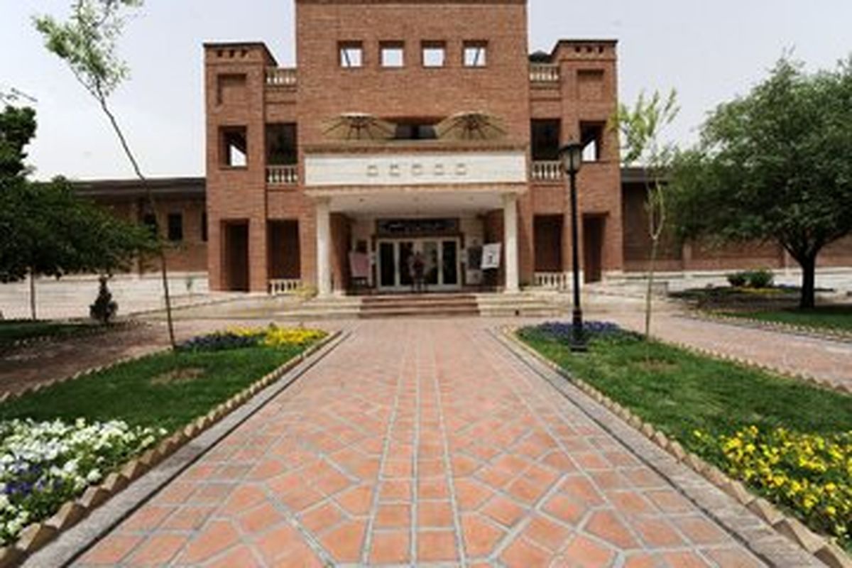 اجرای سه نمایش جدید در تماشاخانهی ایرانشهر