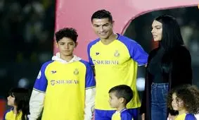 سلام کردن پسر رونالدو به زبان عربی/ ویدئو