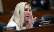 حمله خانم نماینده به ترامپ در مورد نقش آزادی بیان در آمریگا/ عکس