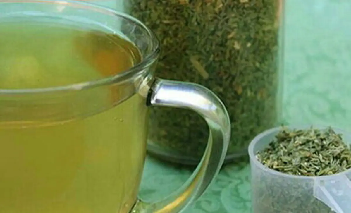 عرق یونجه و شربت سه شیره، منبع تامین آهن نیستند
