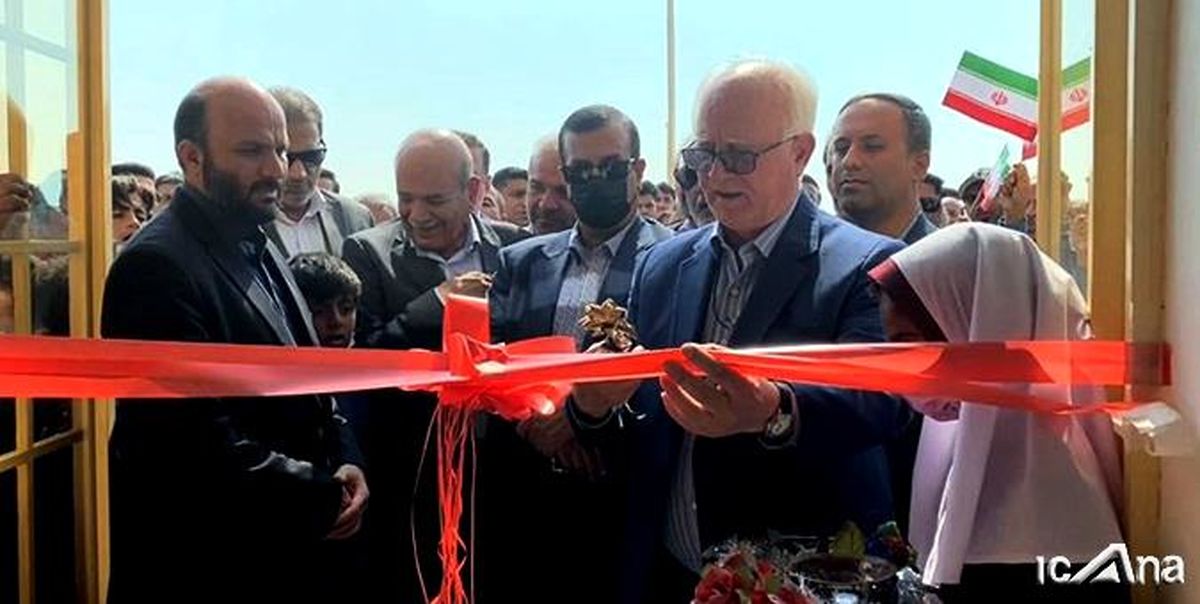 آرامی: تلاش کانون کارشناسان دادگستری استان تهران برای ساخت مدرسه در مناطق محروم امید بخش است/علیپور:۳ مدرسه در استان های گلستان،سیستان بلوچستان و هرمزگان با اعتباری حدود ۲۰۲ میلیارد ریال ساخته شده است
