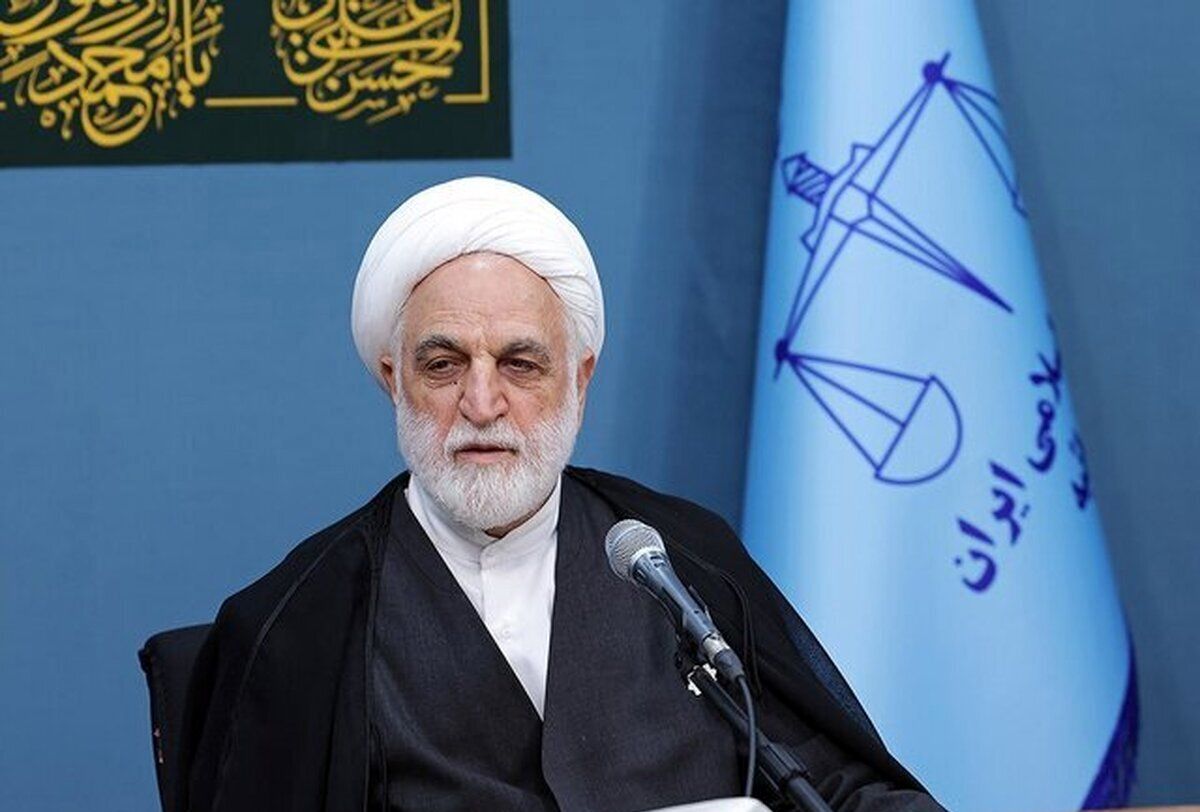 در زمینه امور فرهنگی نباید فقط نیروی انتظامی در کف خیابان کار کند