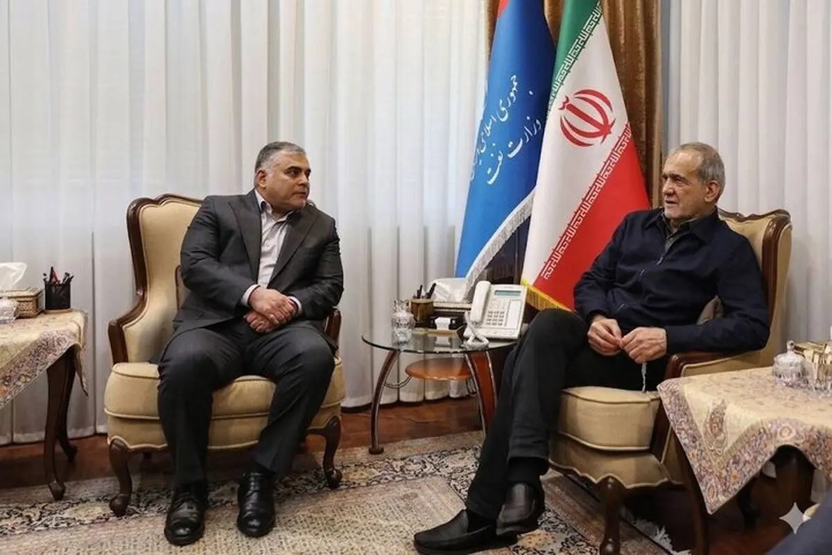 بازدید میدانی رئیس‌جمهور از وزارت نفت

